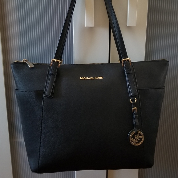 michael kors east west jet set tote
